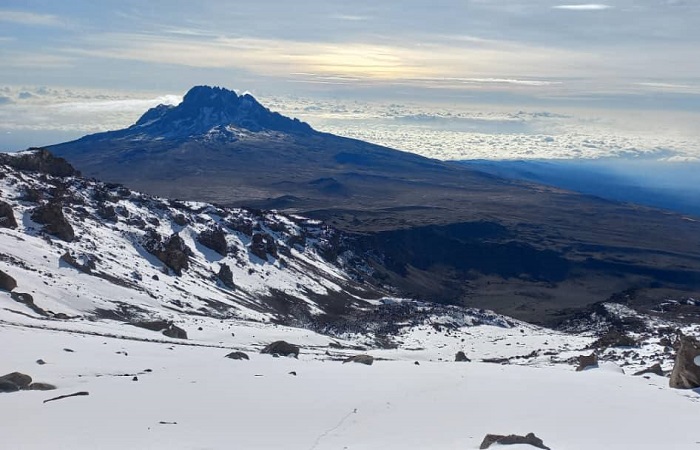 8days hiking kilimanjaro Western breach route