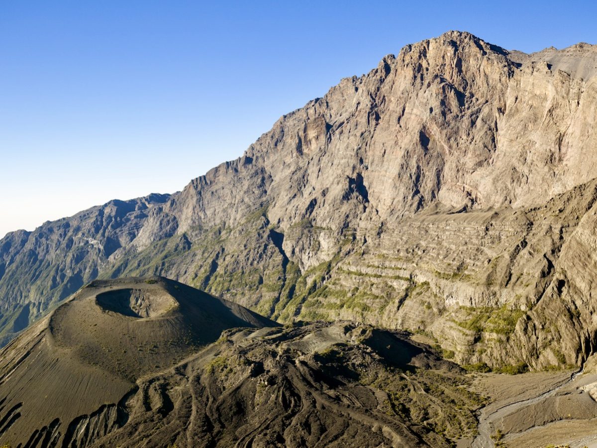 3 days hiking kilimanjaro Mt Meru